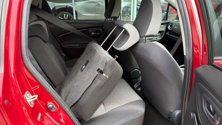 Toyota Yaris 1.5 Hybrid Y20 5dr CVT [Bi-tone] Hybrid Hatchback